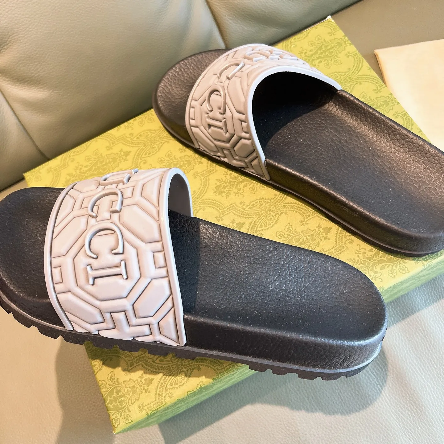 Men's Men's Shoes 130🐮🐮Gucci Gucci Slippers Gucci 2024 latest beach sandals slippers Original molding double G LOGO Original molding consistent Outsole: Men's Men's Shoes u double-layer outsole Size: 35-46